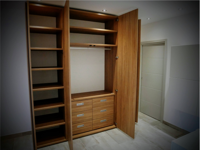 Dressing sur-mesure monté par Avenir Cuisine