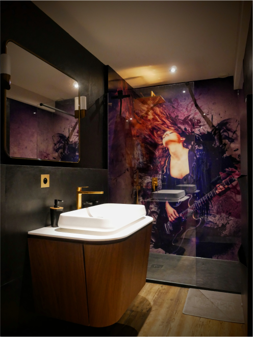 Salle de bain moderne rénovée par Avenir Cuisine